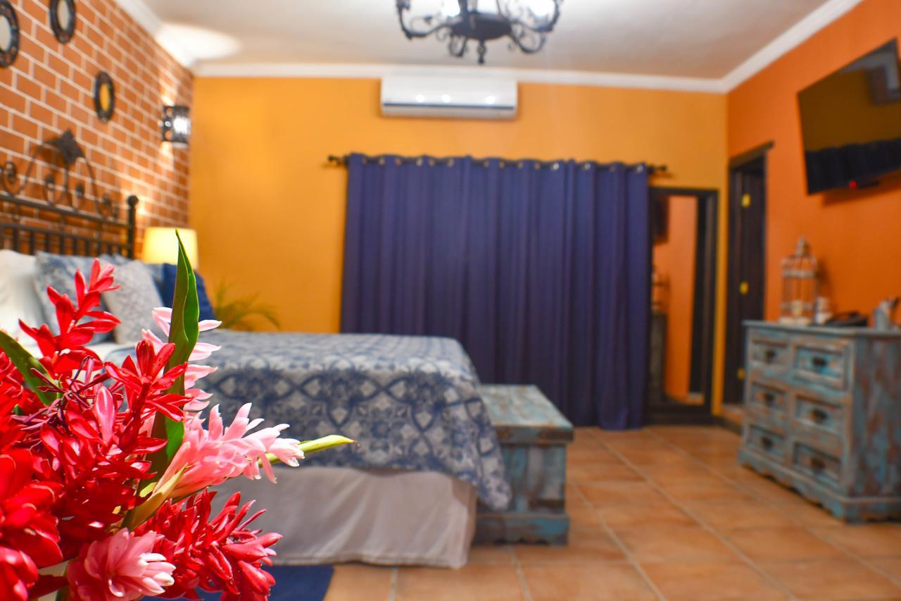 Hotel Hacienda San Vicente Flores Esterno foto