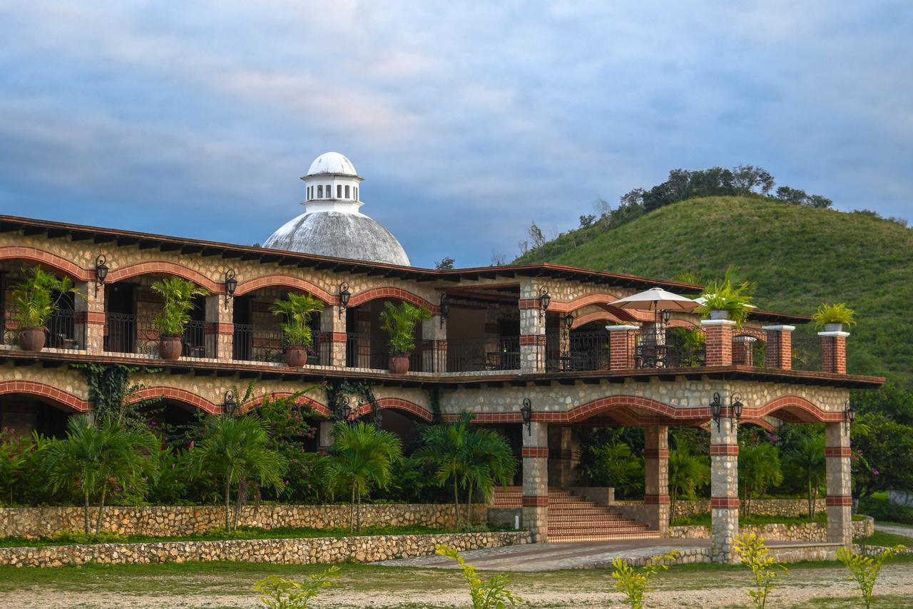 Hotel Hacienda San Vicente Flores Esterno foto