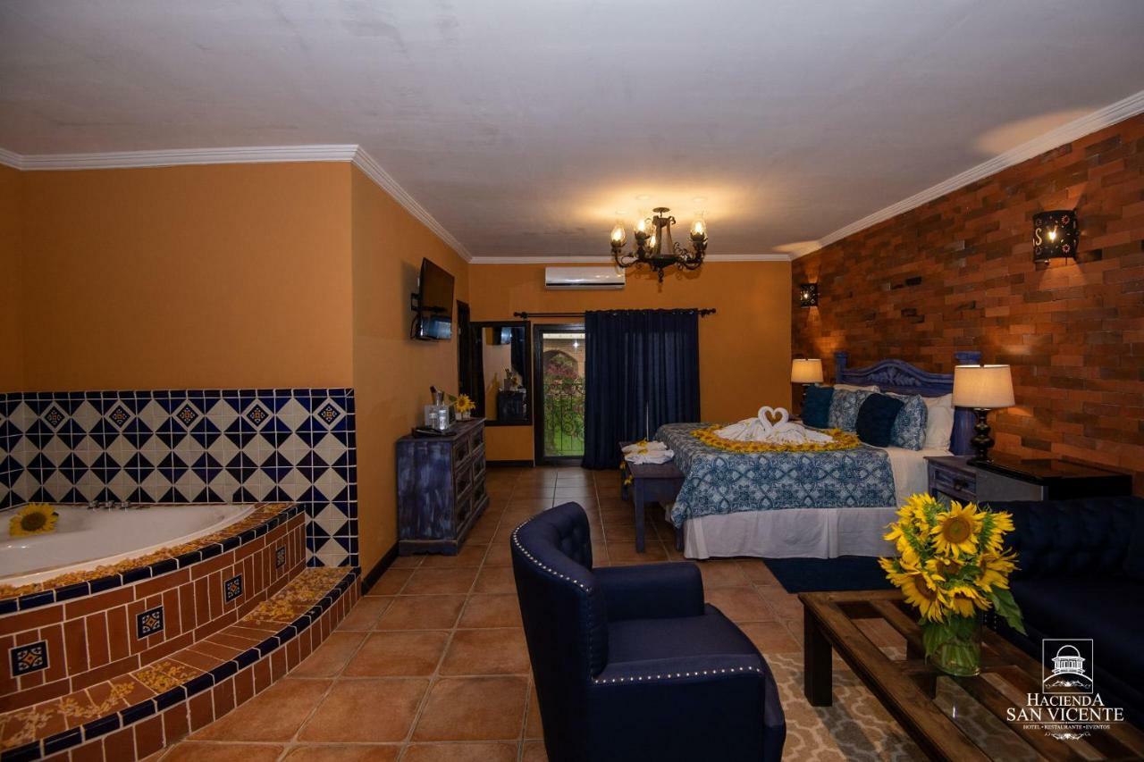 Hotel Hacienda San Vicente Flores Esterno foto
