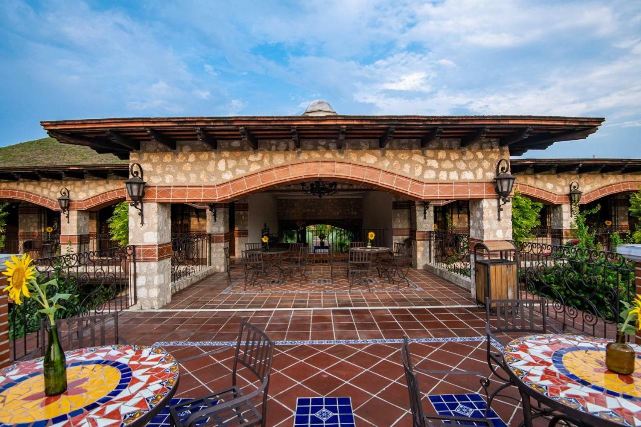 Hotel Hacienda San Vicente Flores Esterno foto